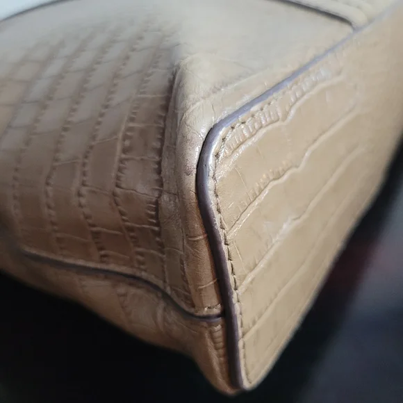 Henri Bendel West 57th Street Carryall bag - Picture 8 of 14